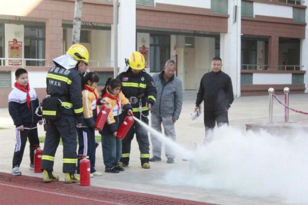 亳州市高新区各中小学凝聚“家校社”合力打造平安校园(图6)